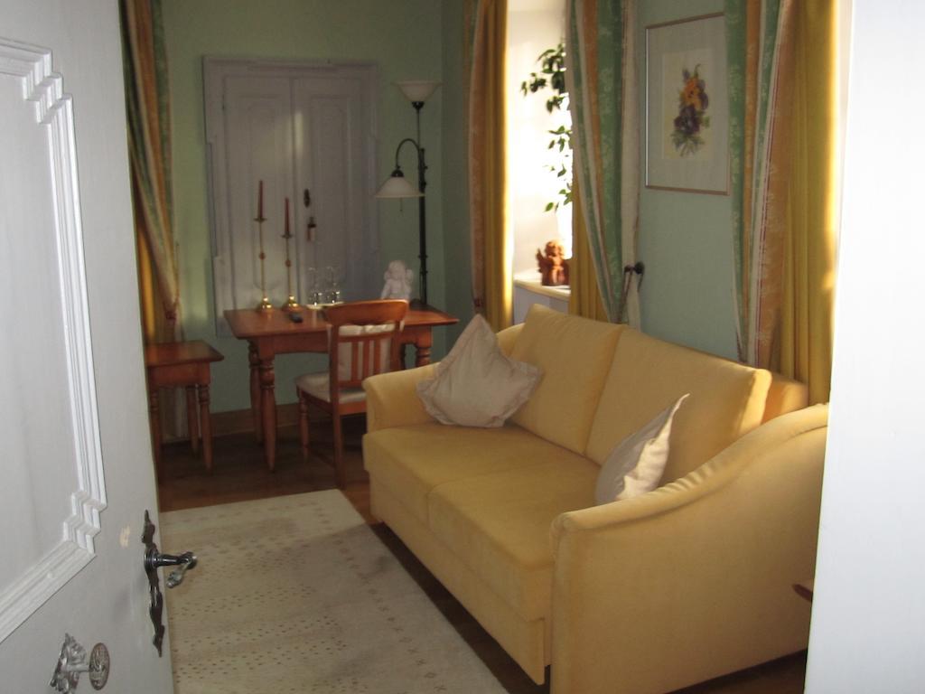 Der Patrizierhof - Weingut Gasthof Hotel - Familie Grebner Grosslangheim Pokoj fotografie